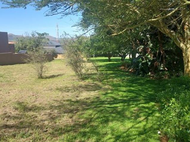 699 m² Land available in Kosmos Ridge