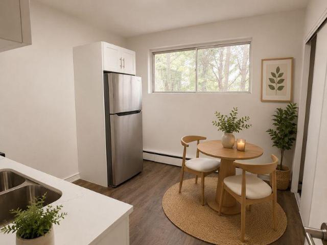 69 Cartwright Studio Apartment for Rent at 69 Cartwright St, London, ON N6B 2W6 Downtown London