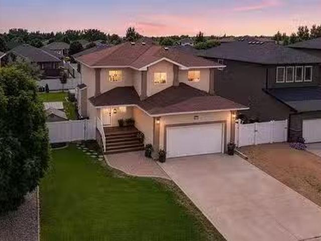 69 Goldenglow Drive, Moose Jaw, SK, S6J 1N7 house for sale.
