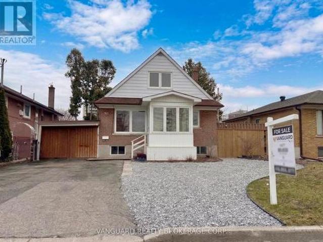69 Joyce Parkway, Toronto, ON, M6B 2T3 house for sale | Listing ID W13439 | Royal LePage