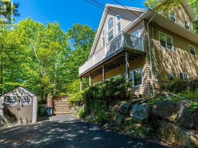 69 Meadowbrook Drive, Bedford, NS, B4A 1R2 house for sale | Listing ID 202617 | Royal LePage