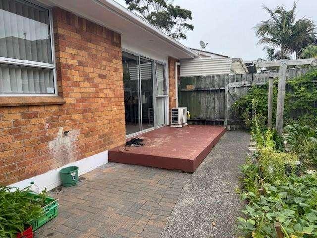 6/9 Oakland Avenue, Papatoetoe, Manukau City