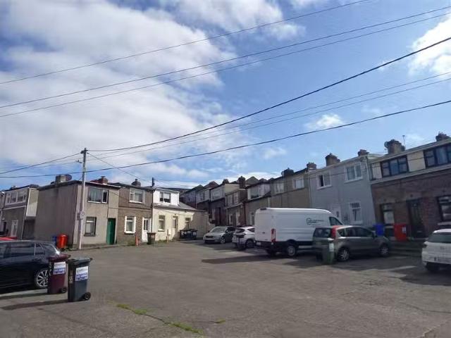 69 Saint Kevin's Square, Off Industry Street, Cork, Cork City.