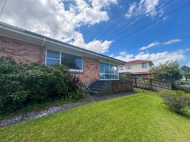 69A Titirangi Road, New Lynn, Waitakere City