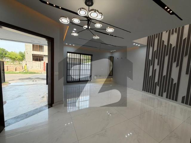 6 Marla Modern House For Sale Al Hafeez Garden Phase 2