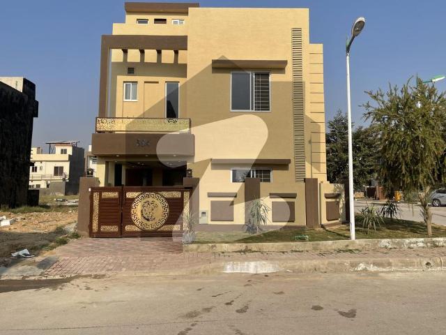 6 Marla Modren Corner House For Sale Bahria Town Phase 8