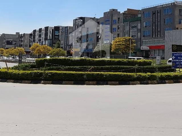 6 Marla Commercial Plot In Bahria Town Phase7 1st D Commercial near Willayat Complex Only Rs. 35000