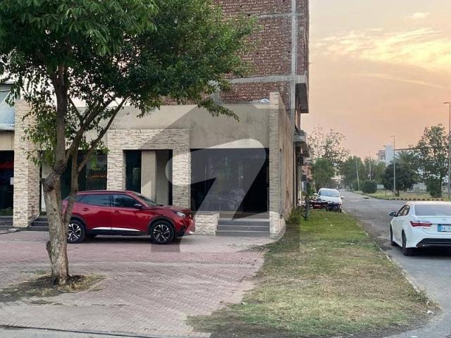 6 Marla Corner Commercial plot With Canal View, Huge Parking And Excellent Location