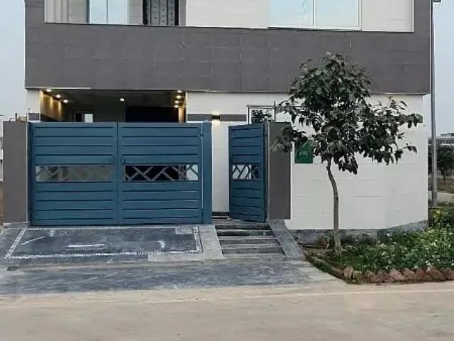6 Marla Corner, Facing Park Brand New House for Sale in H Block Bahria Orchard Phase 2. Lahore Bahria Orchard ID 98907