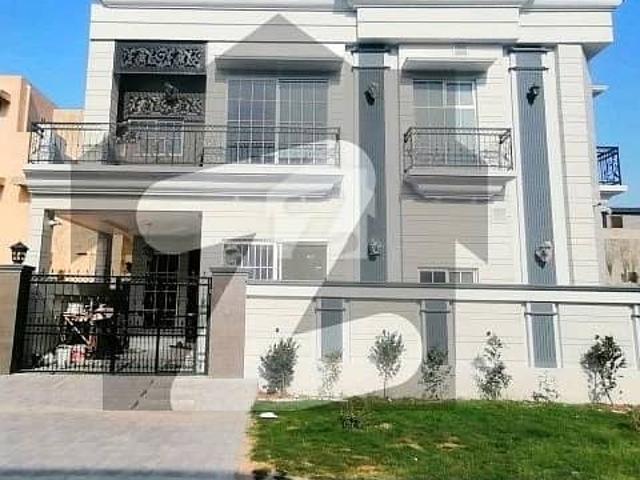 6 marla corner house 50 feet road dha 11 rahbar