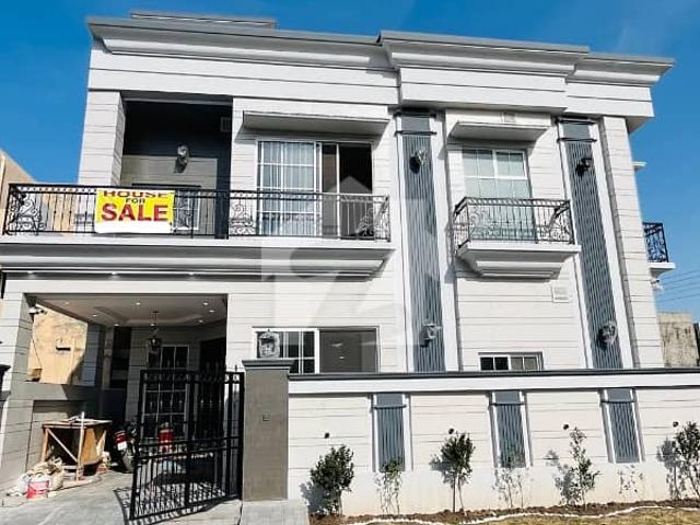 6 marla corner modern design house for sale in dha rahber main 50ft rd