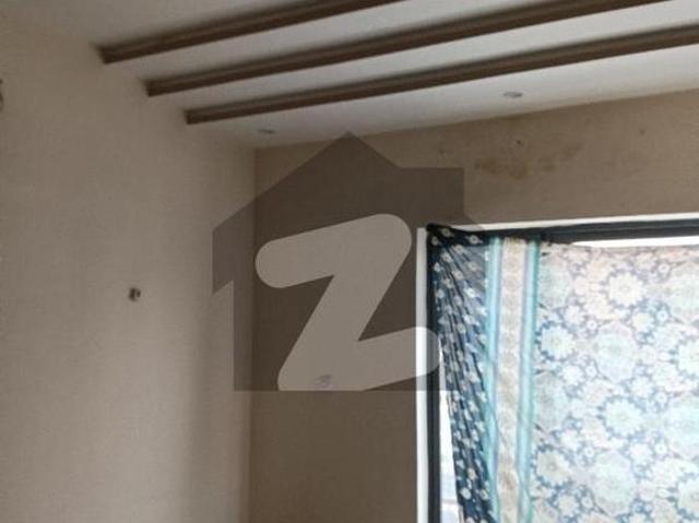 6 Marla double story corner house for rent in Shalimar Colony