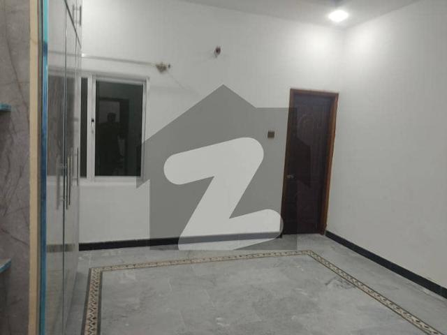 6 Marla 2nd Portion For Rent