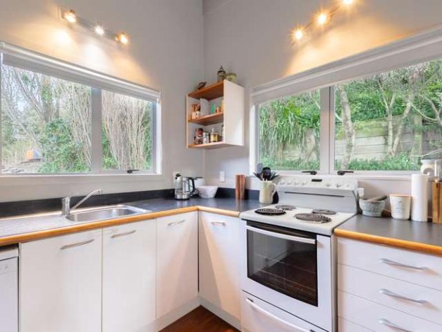 6 Menin Road, Raumati South, Kapiti Coast