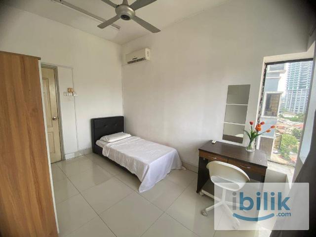 6 Min Walk to MRT/LRT Bandar UtamaBlock E Private Corner Room Weekly Cleaning & Free Wifi