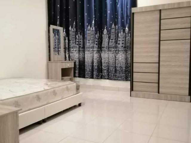 [6 Mins Walk to LRT! ]Newly Renovated with Air con Master Room at M3 Residency