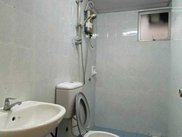 [6 Mins walk to LRT! ]Newly Renovated with Air Con Single Room at Wangsa Maju Metroview