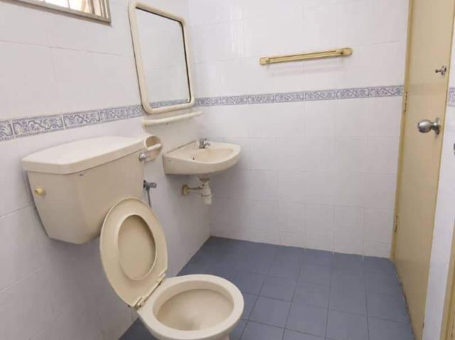 6 Mins To Econsave Bukit Kemuning ️ | Fully Furnished Medium Room @ Kota Kemuning