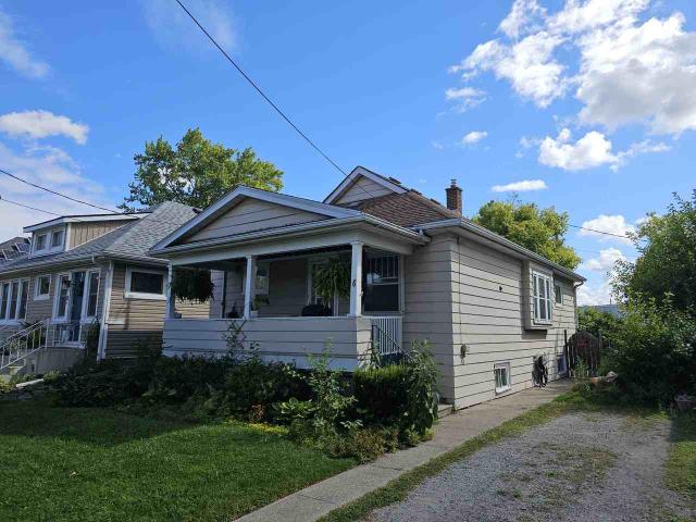 6 Mitchell Street 1 Bedroom Apartment for Rent at 6 Mitchell St, St. Catharines, ON L2R 3W4 Queenston