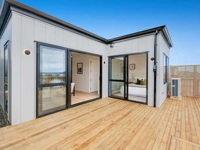 6 Moko Road, Orewa, Rodney