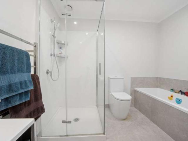 6 Oma Hoiho Place, Westgate, Waitakere City