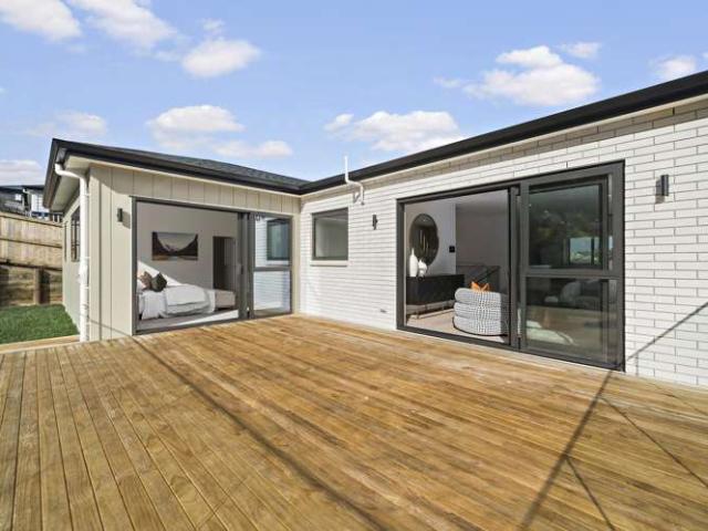 6 Awaiti Way, Orewa, Rodney