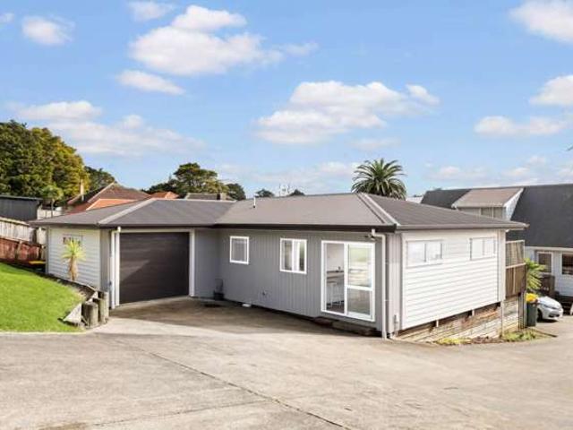 6 Alamein Place, Pukekohe, Franklin