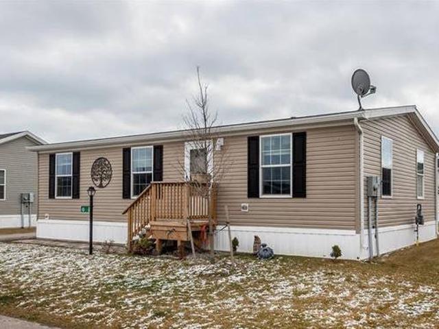 6 APPLE ORCHARD Lane Nanticoke Ontario