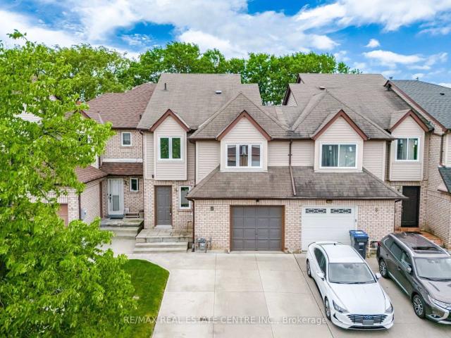 6 Ashbrook Way, Brampton | For Sale @ $749,902 | Condos. Ca