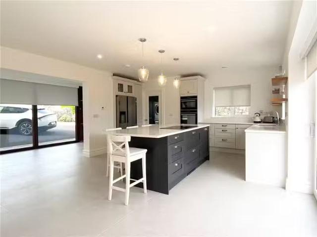 6 Ashdown, Circular Road, Galway, H91 X8PV