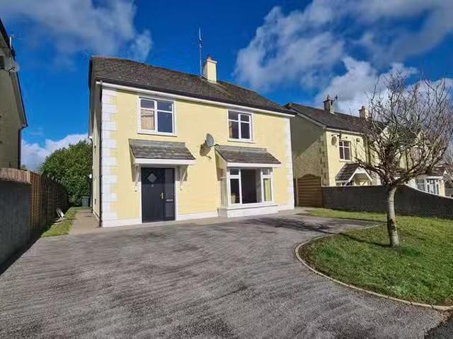 6 Bally Too Manor, Tarmonbarry, Co. Roscommon, N39V389 is for.