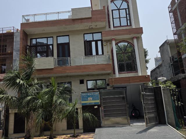 6 Bedroom 100 Sq.Mt. Independent House in Alpha 1 Greater Noida Listing ID: #9918