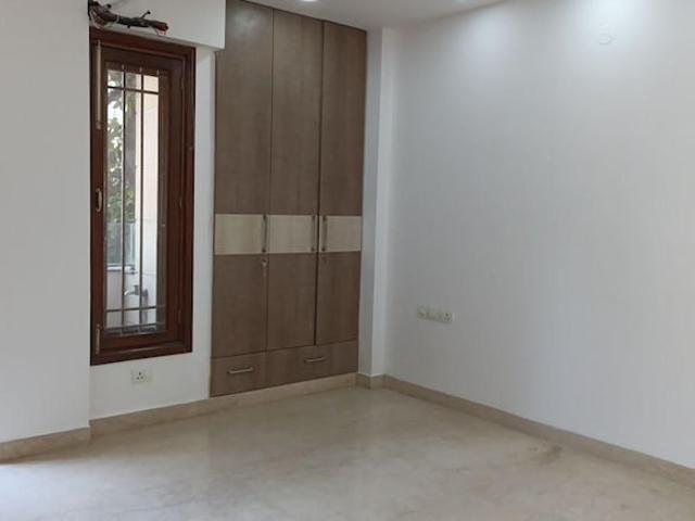 6+ Bedroom 1100 Sq.Yd. Independent House in Hauz Khas Enclave Delhi Listing ID: #9639