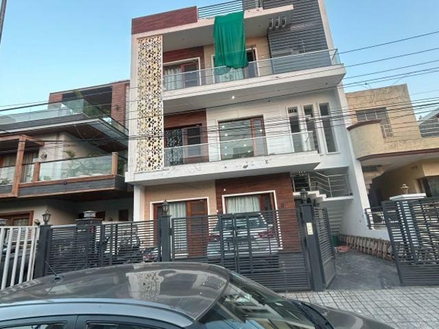 6+ Bedroom 200 Sq.Yd. Independent House in Sas Nagar Mohali Listing ID: #10000