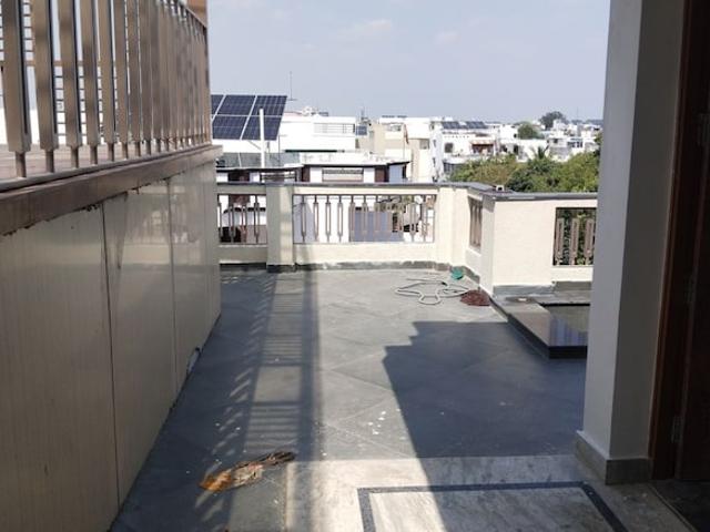 6+ Bedroom 2152 Sq.Ft. Independent House in Gomti Nagar Lucknow Listing ID: #10373