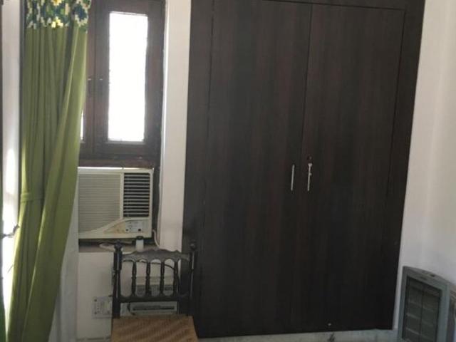 6+ Bedroom 300 Sq.Mt. Builder Floor in Sector 51 Noida Listing ID: #10332