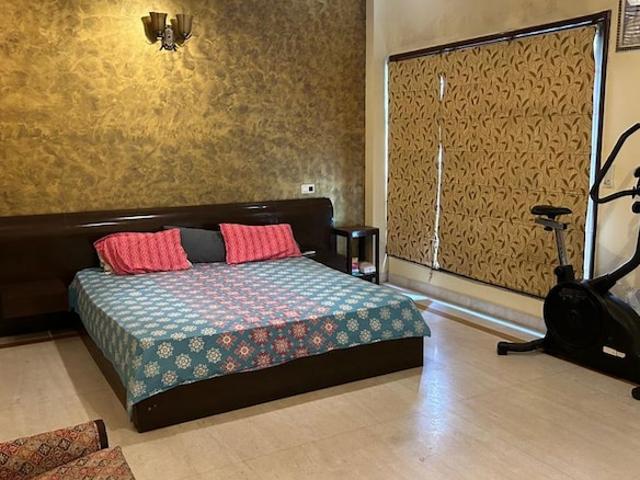 6+ Bedroom 450 Sq.Ft. Villa in Sector 47 Noida Listing ID: #9963