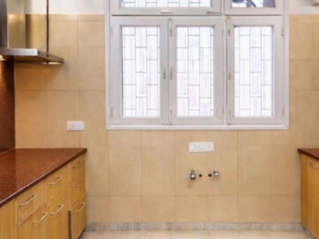 6+ Bedroom 500 Sq.Yd. Builder Floor in Safdarjung Enclave Delhi Listing ID: #10048