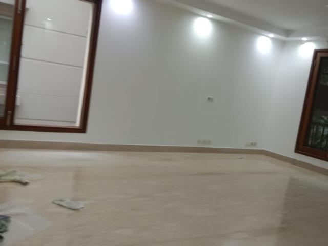 6+ Bedroom 500 Sq.Yd. Independent House in New Friends Colony Delhi Listing ID: #9921