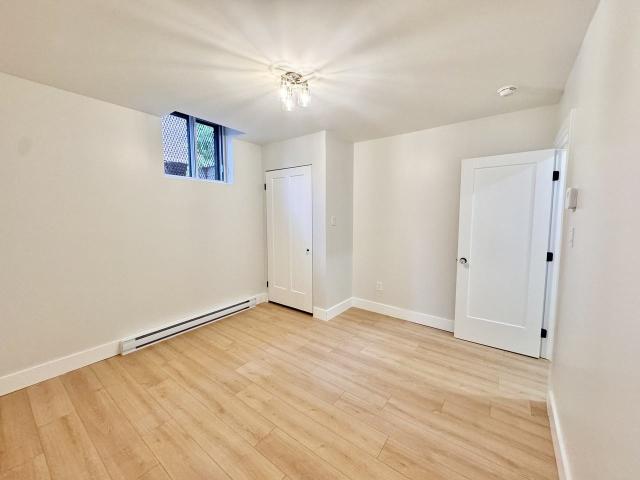 6 Bedroom Condo for Rent at 1120 Avenue Lajoie #3, Montréal, QC H2V 1N7 Outremont