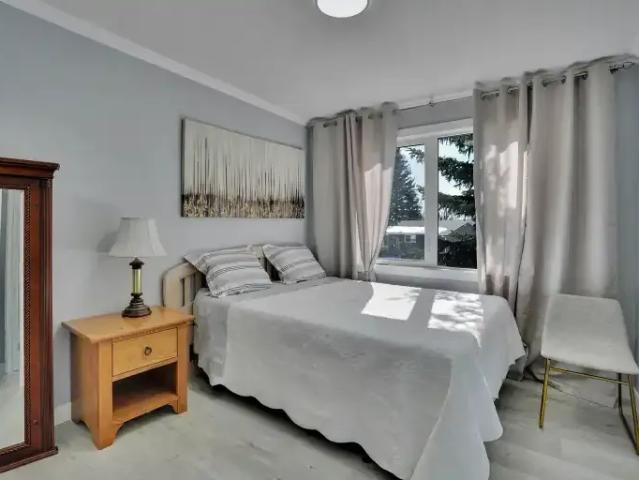 6 Bedroom Apartment Calgary AB 103574518
