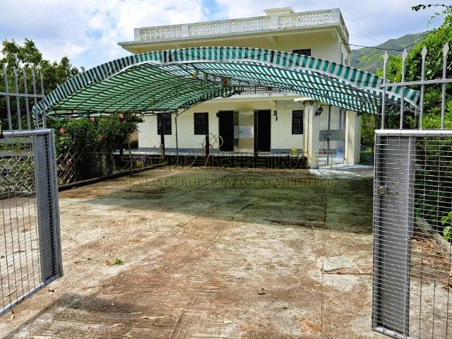 6 bedroom for rent
