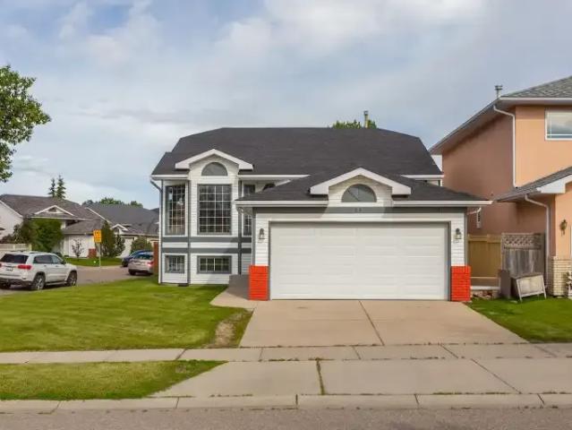 6 Bedroom House Calgary AB 104940926