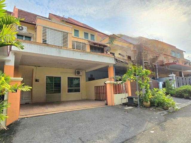 6 Bedroom House for rent in Taman Song Choon, Perak