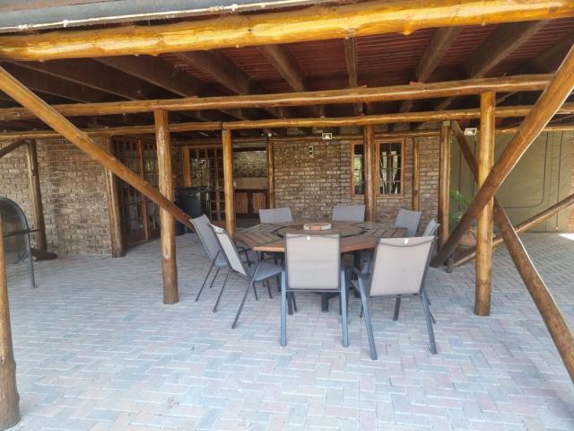 6 Bedroom House For Sale in Christiana