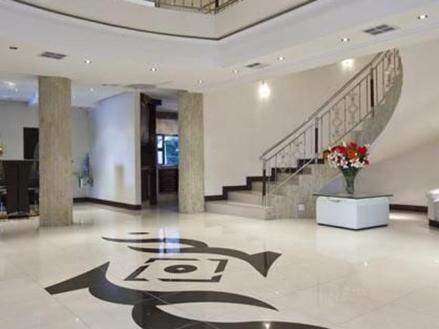 6 Bedroom House For Sale in Ballito Central