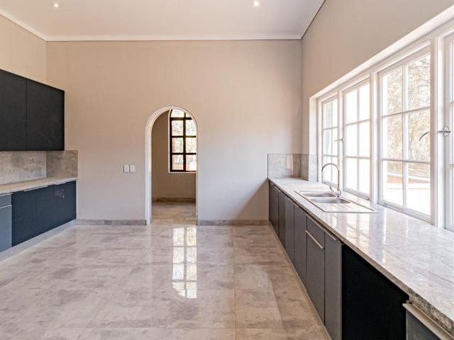 6 Bedroom house for sale in Blair Atholl Golf Estate, Centurion