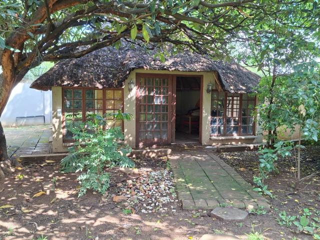6 Bedroom House For Sale in Brackenhurst