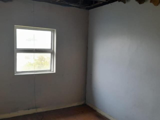 6 Bedroom house for sale in Gansbaai Central