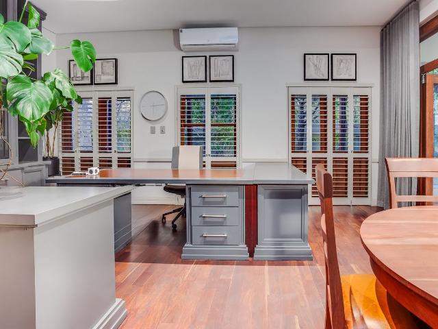 6 Bedroom House For Sale in Edenburg